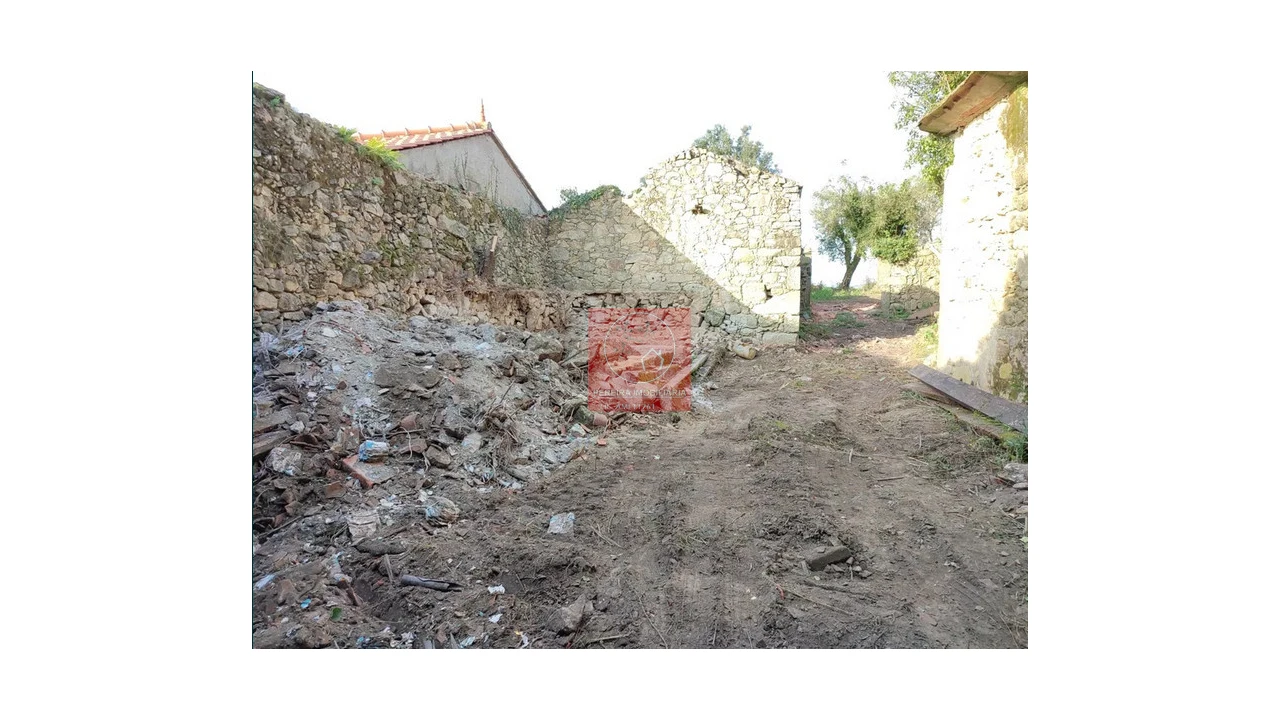 Moradia T2 para Venda em Fragoso Foto 3