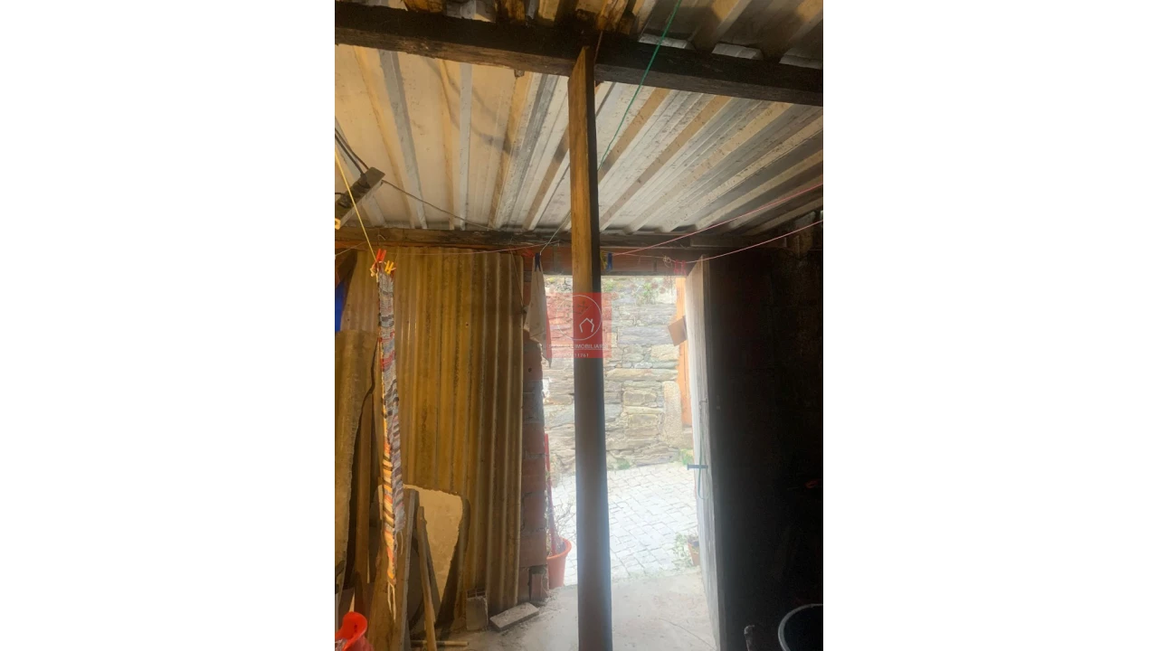 Moradia T2 para Venda em Folgosa Foto 21