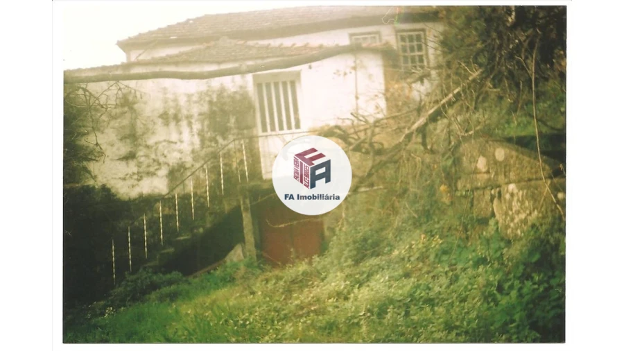 Moradia T4 para Venda em Cinfães Foto 3