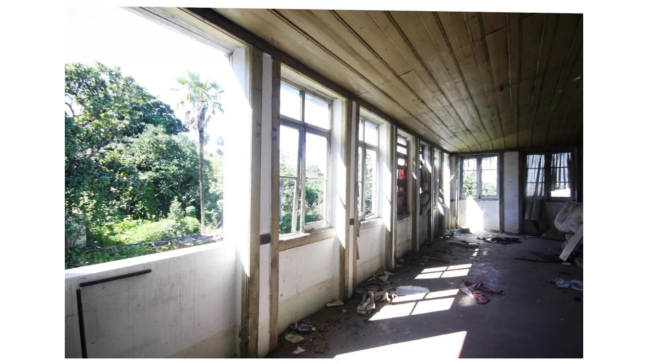 Prédio para Venda em Eiras e São Paulo de Frades Foto 1