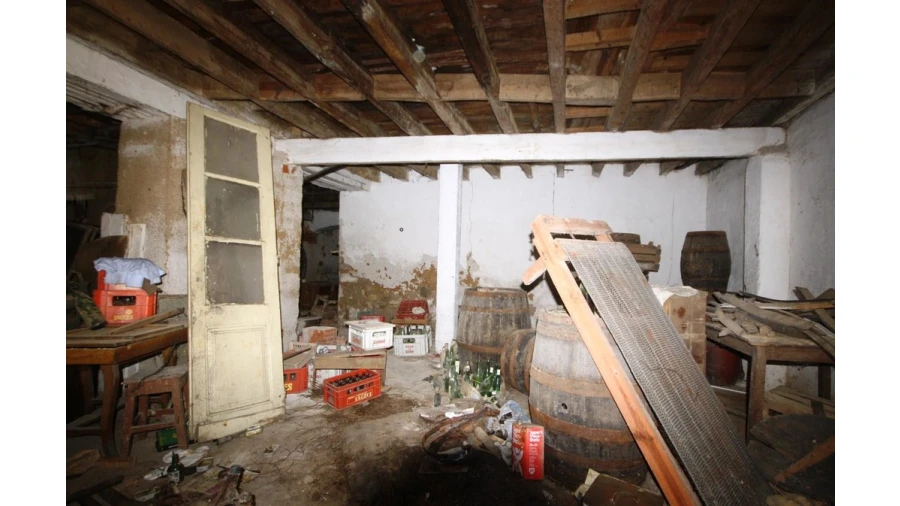 Prédio para Venda em Eiras e São Paulo de Frades Foto 2