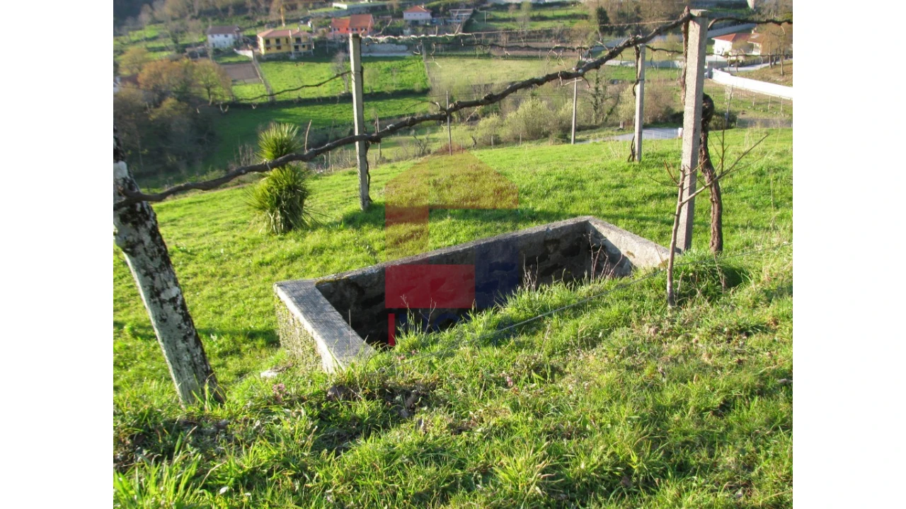 Terreno para Venda em Aboim da Nóbrega e Gondomar Foto 8