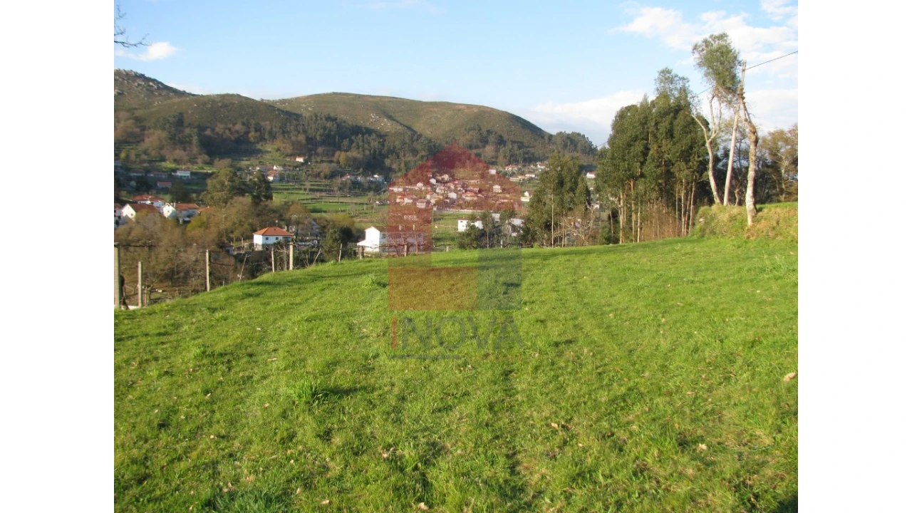 Terreno para Venda em Aboim da Nóbrega e Gondomar Foto 4