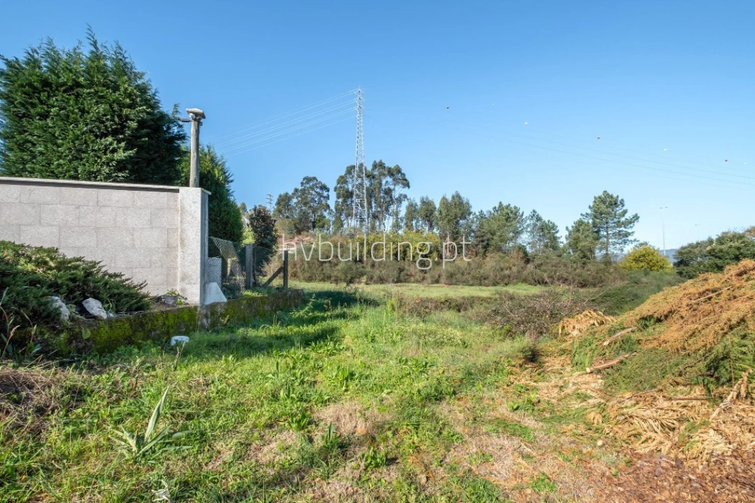 Terreno para Venda em Alvelos Foto 1