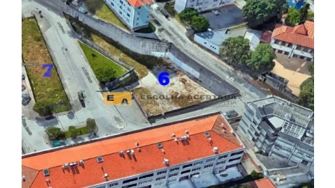 Terreno para Venda em Campanhã