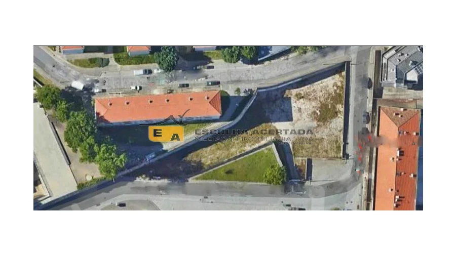 Terreno para Venda em Campanhã Foto 2