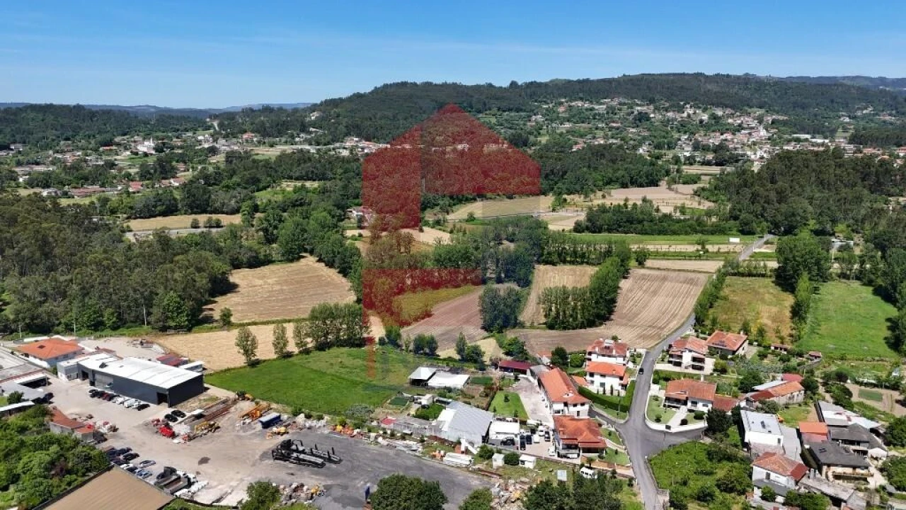 Terreno para Venda em Loureira Foto 58