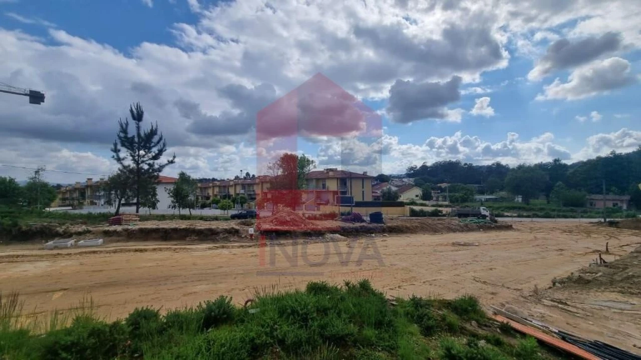 Terreno para Venda em Loureira Foto 34