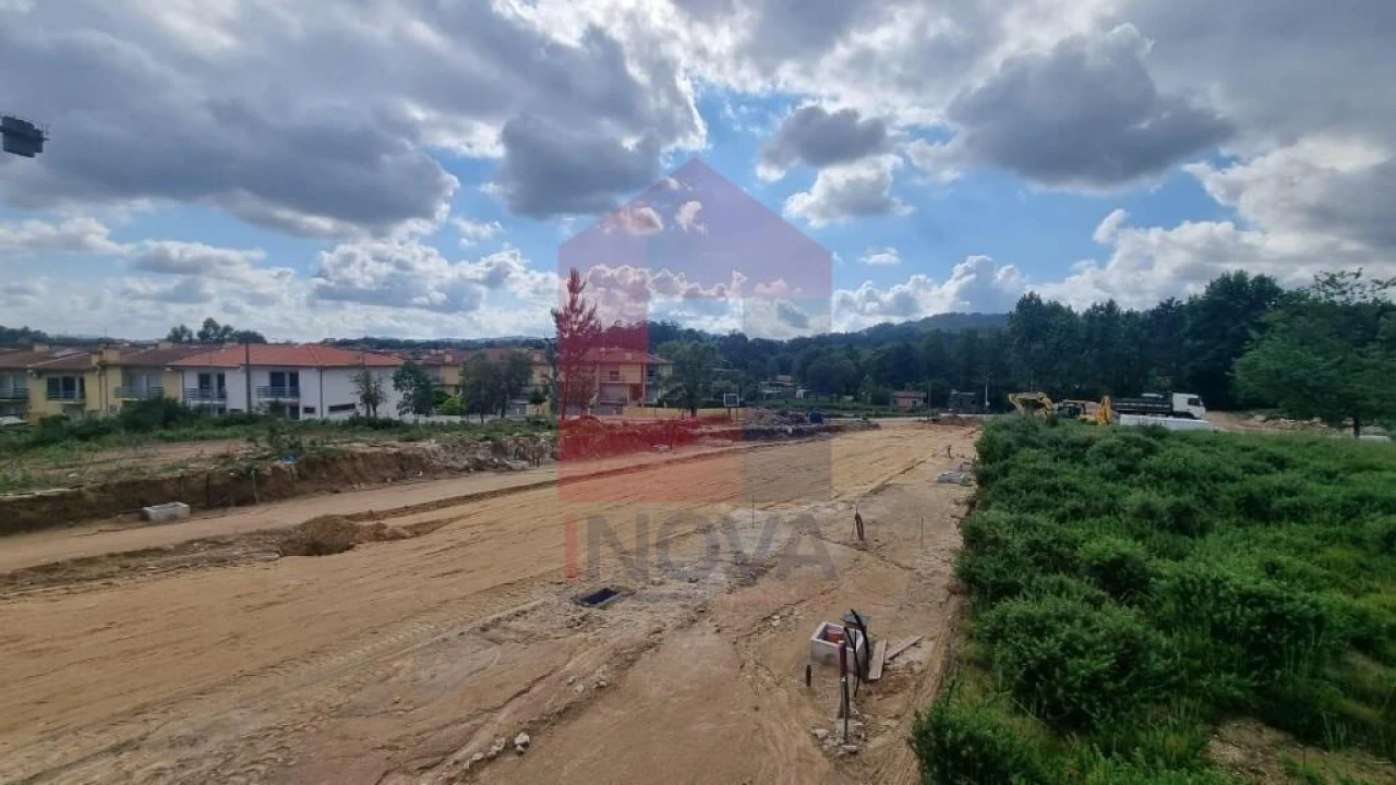 Terreno para Venda em Loureira Foto 37