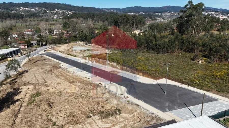 Terreno para Venda em Loureira