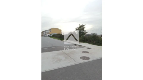 Terreno para Venda em Ermesinde