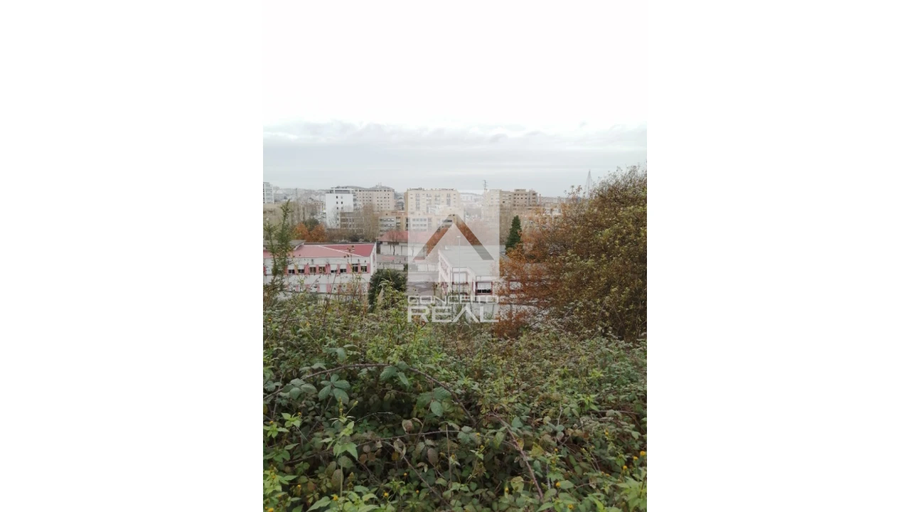 Terreno para Venda em Ermesinde Foto 9
