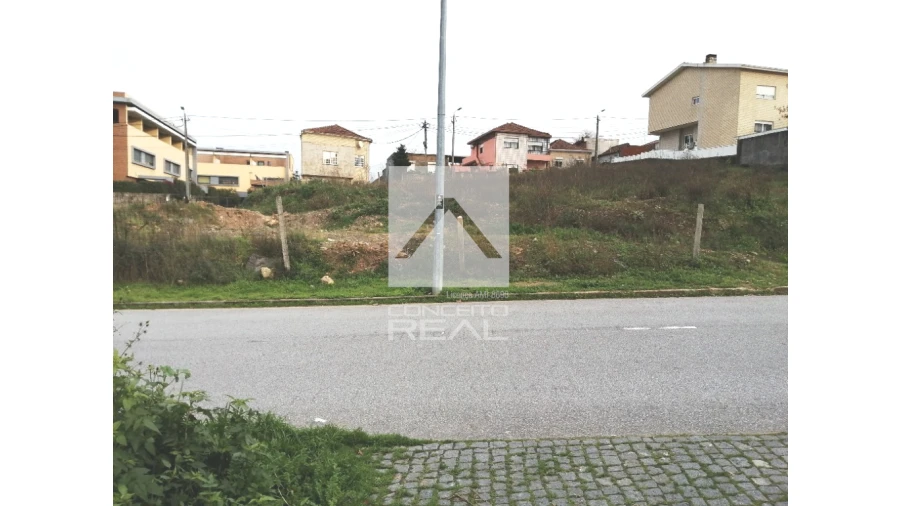 Terreno para Venda em Ermesinde Foto 2