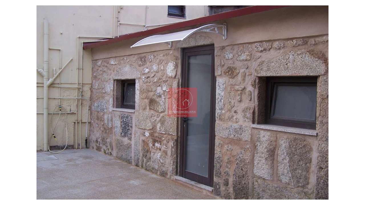 Prédio para Venda em Touguinha e Touguinhó Foto 13