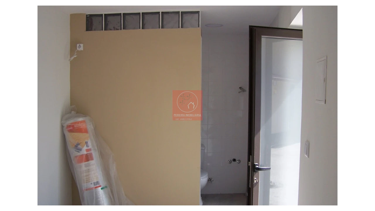 Prédio para Venda em Touguinha e Touguinhó Foto 3