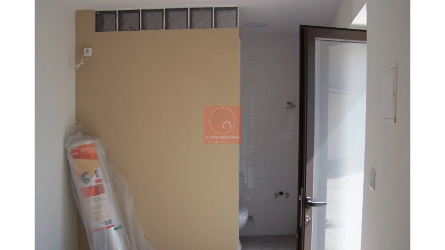 Prédio para Venda em Touguinha e Touguinhó Foto 3