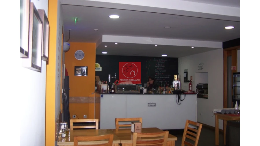 Prédio para Venda em Touguinha e Touguinhó Foto 9