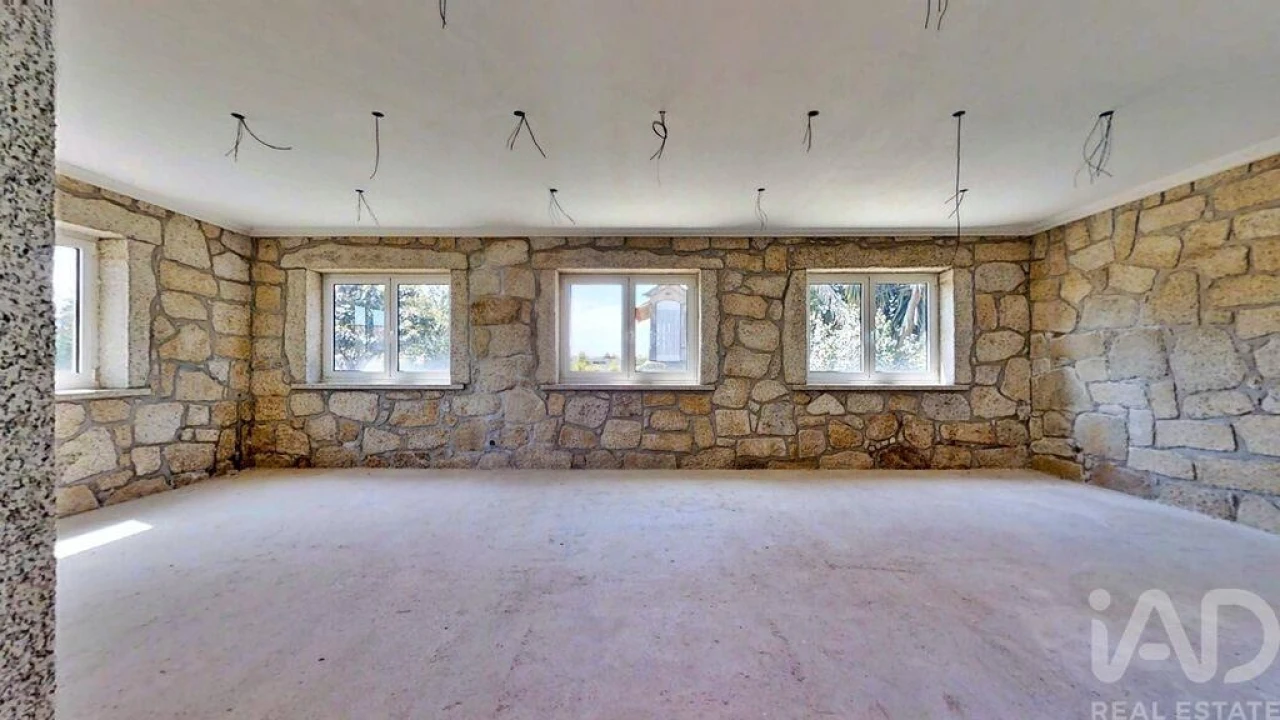 Moradia T8 para Venda em Cardielos e Serreleis Foto 24