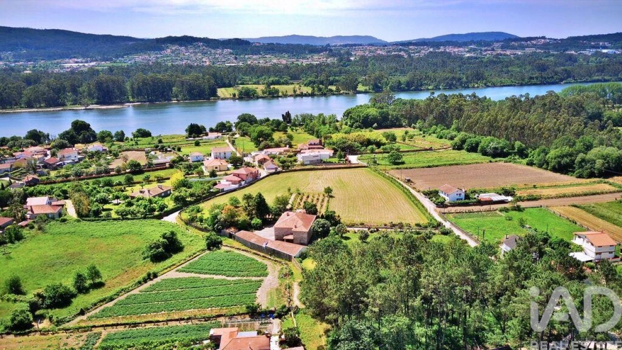 Moradia T8 para Venda em Cardielos e Serreleis Foto 8