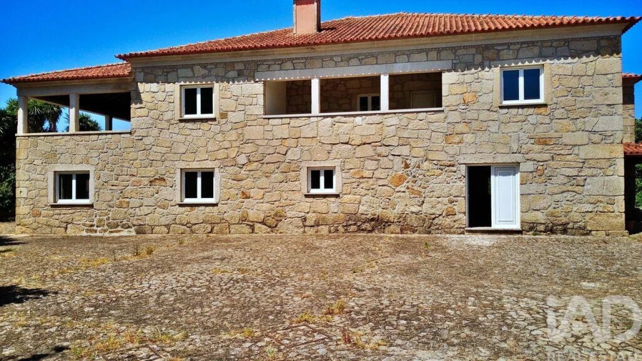 Moradia T8 para Venda em Cardielos e Serreleis Foto 4