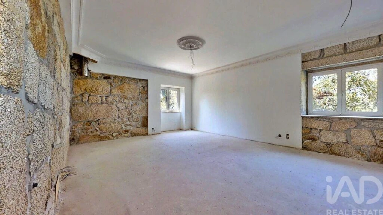 Moradia T8 para Venda em Cardielos e Serreleis Foto 22