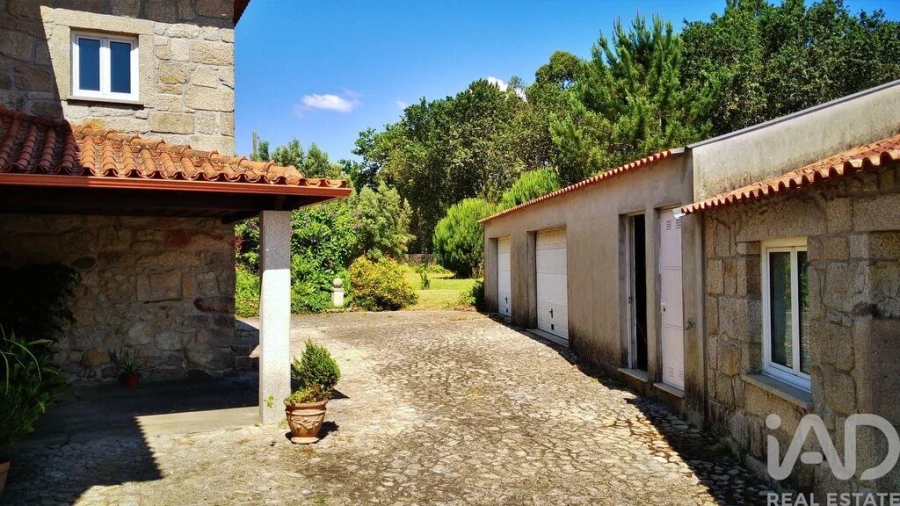 Moradia T8 para Venda em Cardielos e Serreleis Foto 17