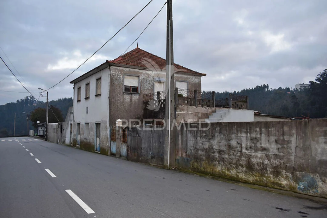 Moradia T3 para Venda em Foz do Sousa e Covelo Foto 18