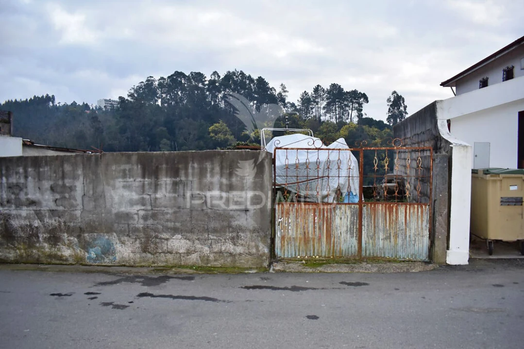 Moradia T3 para Venda em Foz do Sousa e Covelo Foto 17