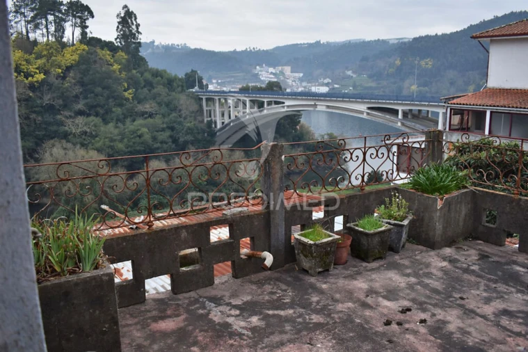 Moradia T3 para Venda em Foz do Sousa e Covelo Foto 10