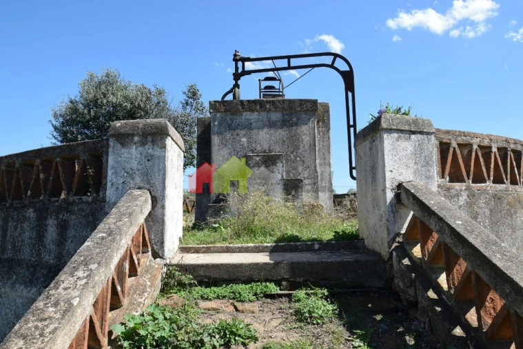 Quinta T3 para Venda em Santiago do Escoural Foto 35
