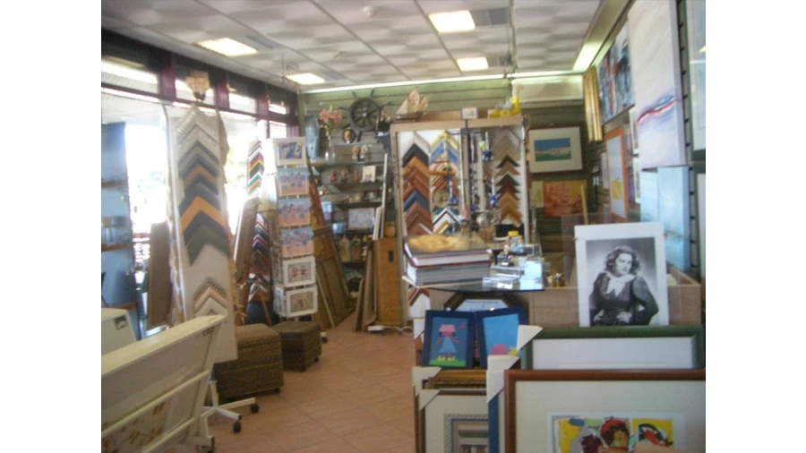 Loja para Venda em Águas Livres Foto 1