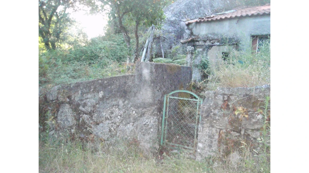 Terreno para Venda em Monte Redondo Foto 4