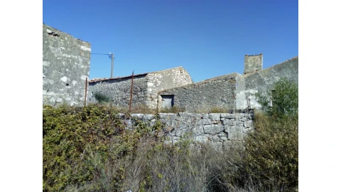 Terreno para Venda em Santa Maria e São Miguel, São Martinho, São Pedro Penaferrim