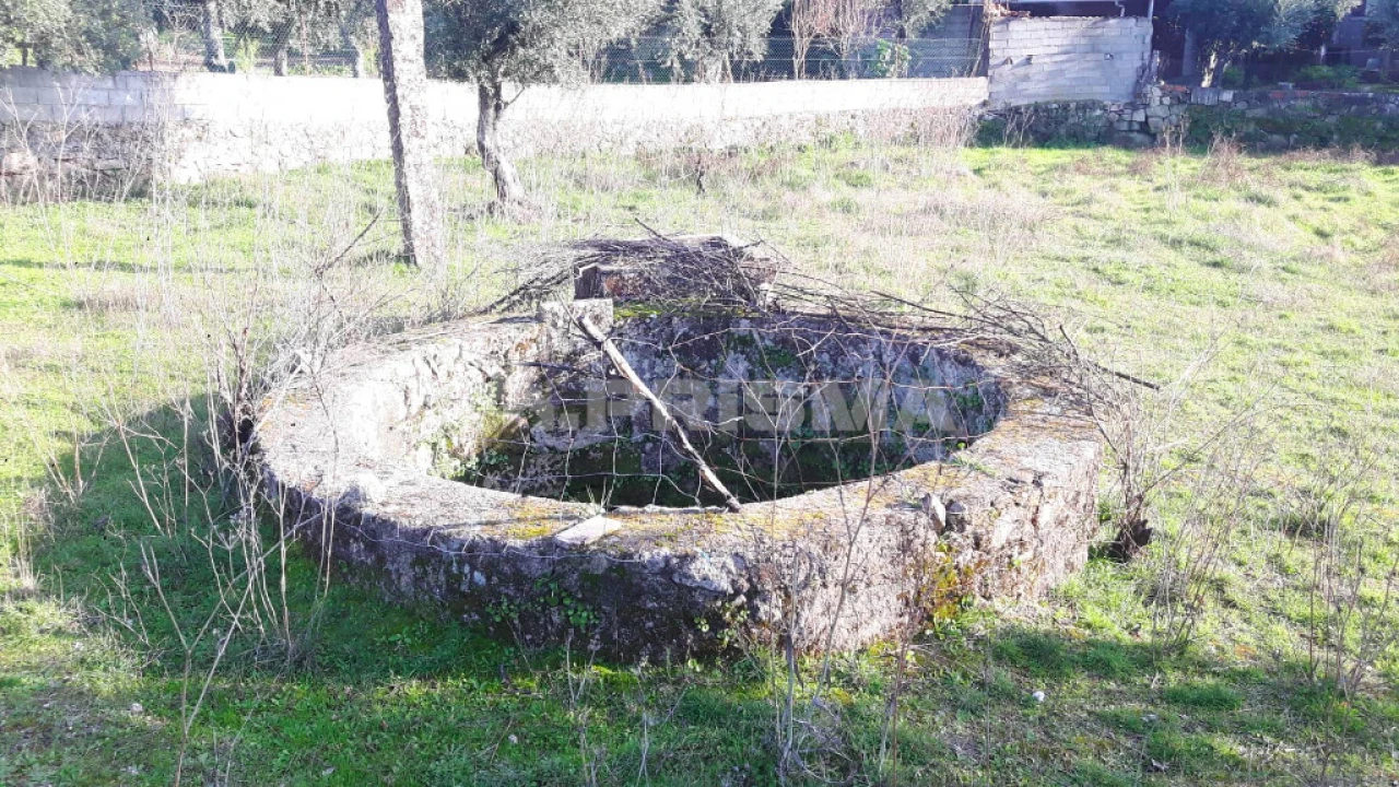 Terreno para Venda em Escalos de Cima e Lousa Foto 4