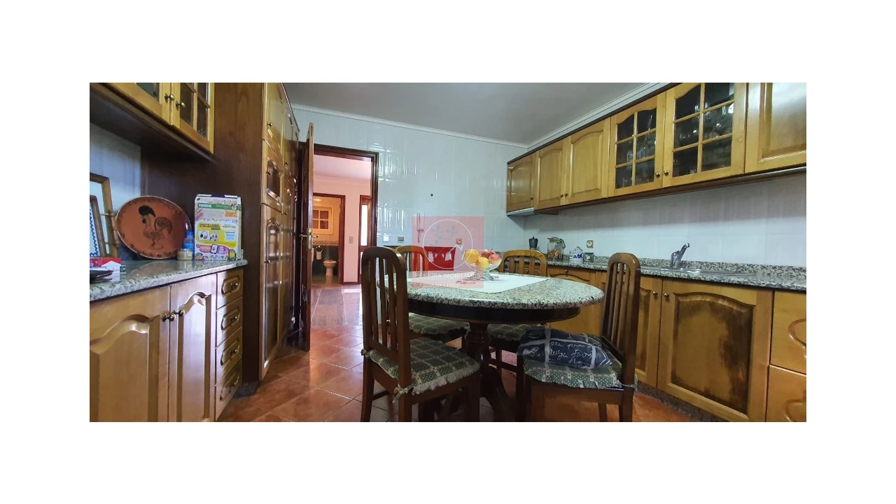 Moradia T3 para Venda em Carreço Foto 3