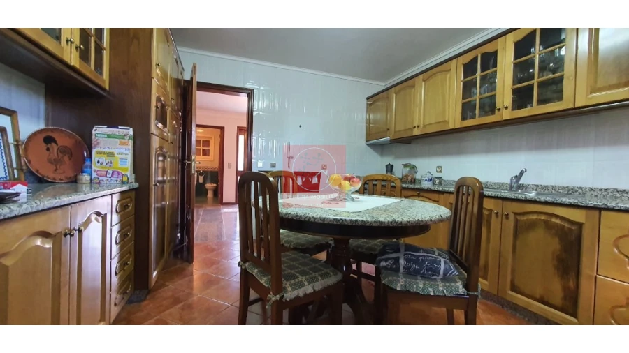 Moradia T3 para Venda em Carreço Foto 3