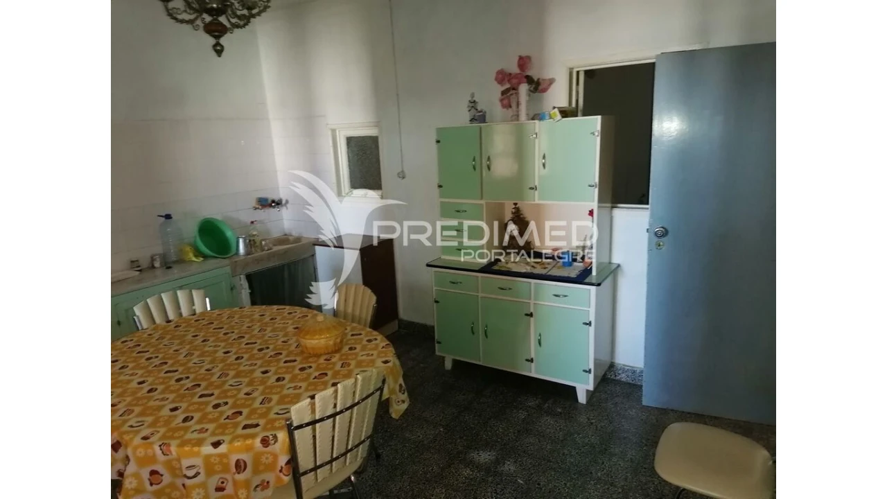 Moradia T3 para Venda em Montalvão Foto 3