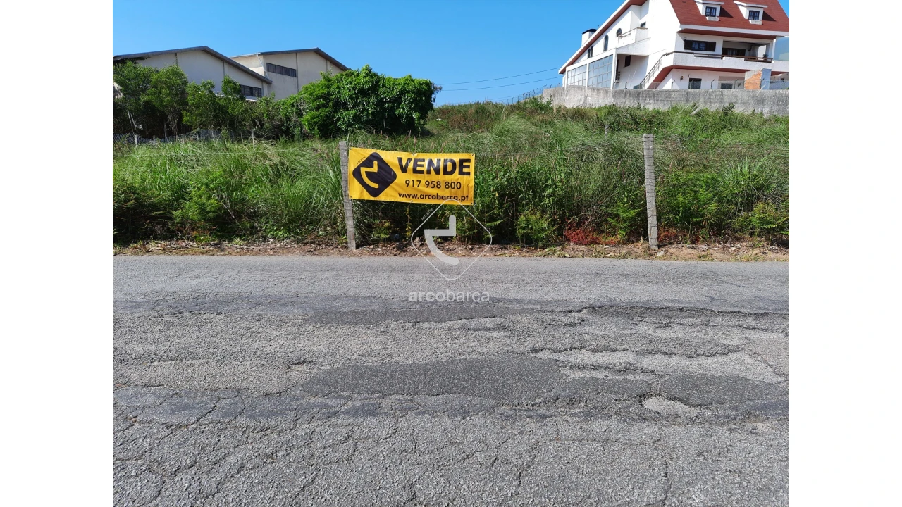 Terreno para Venda em Gulpilhares e Valadares Foto 1