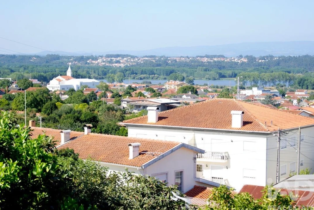 Moradia T6 para Venda em Fermentelos Foto 29