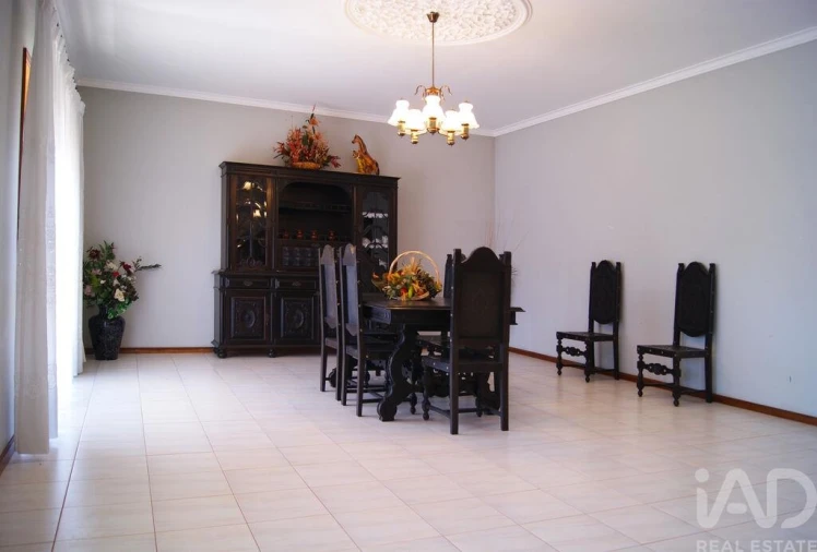 Moradia T6 para Venda em Fermentelos Foto 16