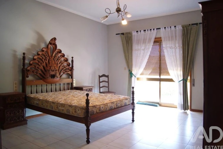 Moradia T6 para Venda em Fermentelos Foto 9