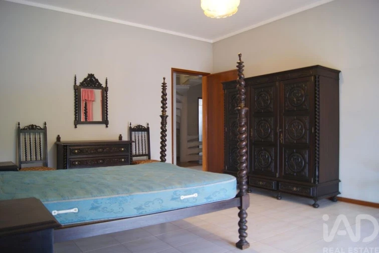 Moradia T6 para Venda em Fermentelos Foto 14