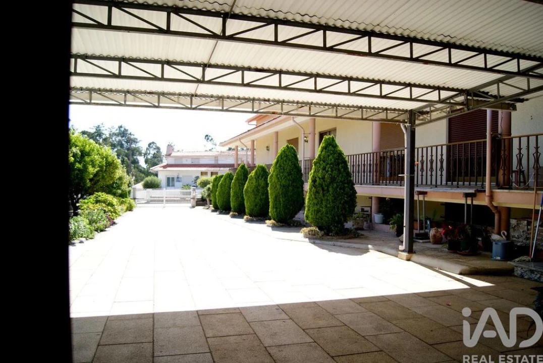 Moradia T6 para Venda em Fermentelos Foto 18