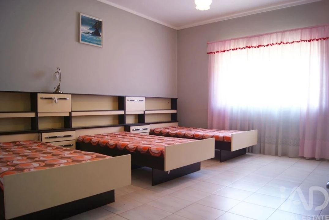 Moradia T6 para Venda em Fermentelos Foto 12