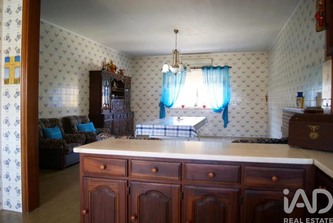 Moradia T6 para Venda em Fermentelos Foto 5