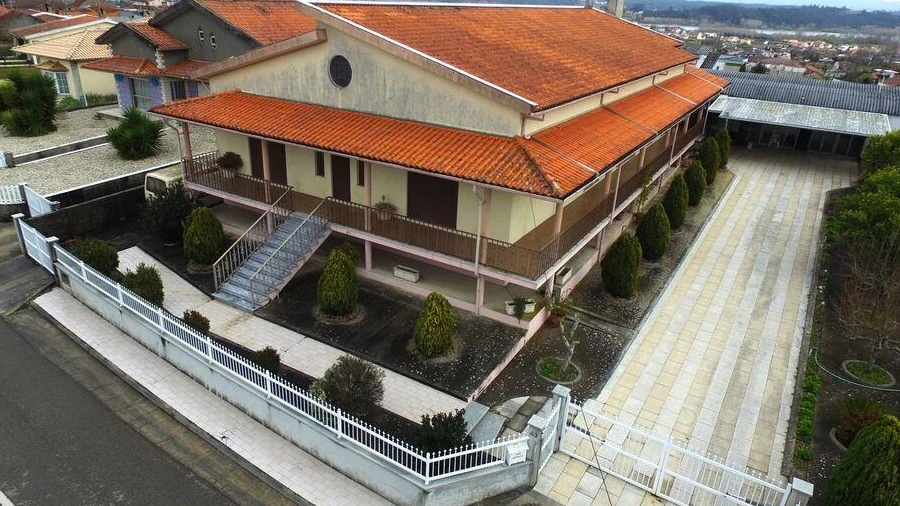 Moradia T6 para Venda em Fermentelos