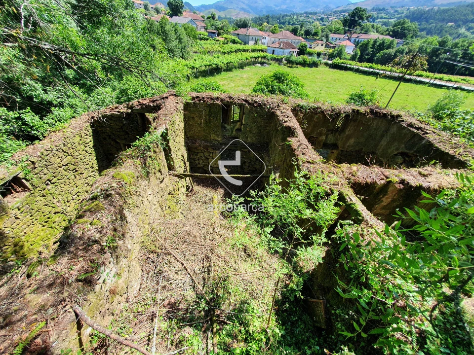 Moradia T1 para Venda em Alvora e Loureda Foto 3