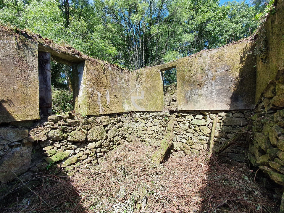 Moradia T1 para Venda em Alvora e Loureda Foto 12