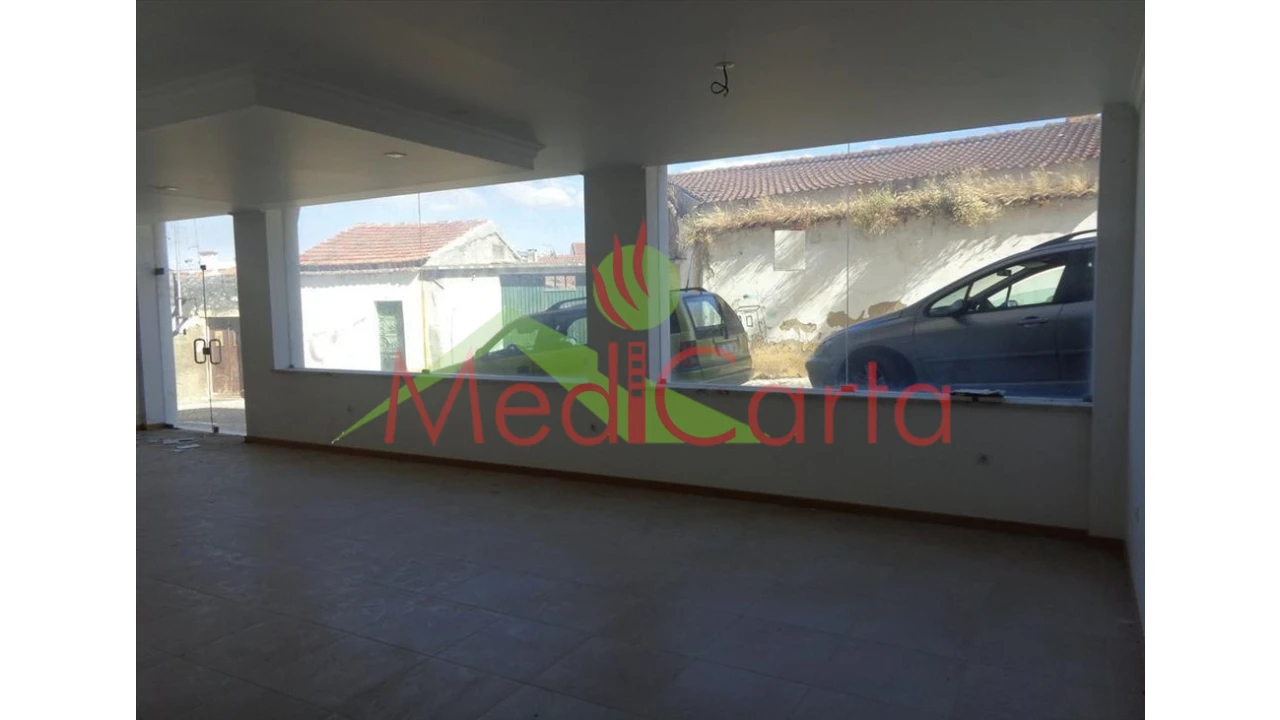 Loja para Venda em Cartaxo e Vale da Pinta Foto 4