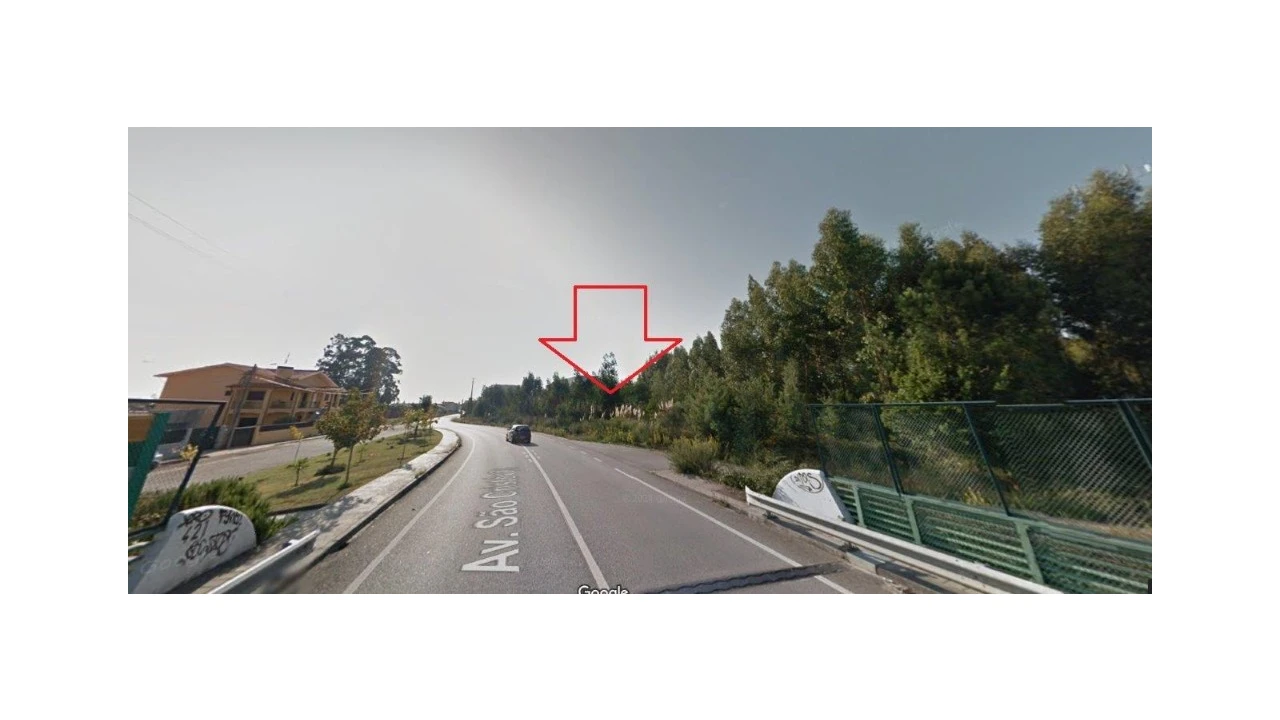Terreno para Venda em Nogueira da Regedoura Foto 4
